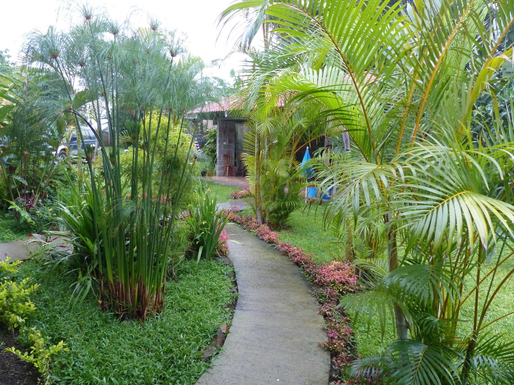 B&B Garden Гресия Экстерьер фото